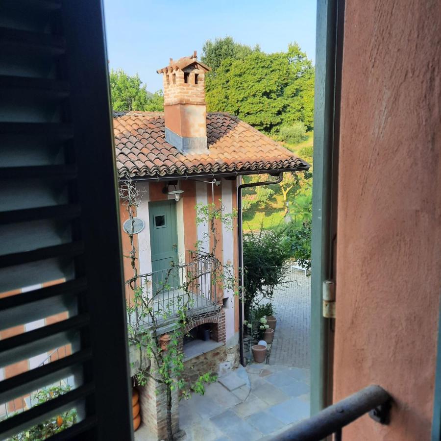 Segnavento -Rooms And Suites- Manta Екстериор снимка