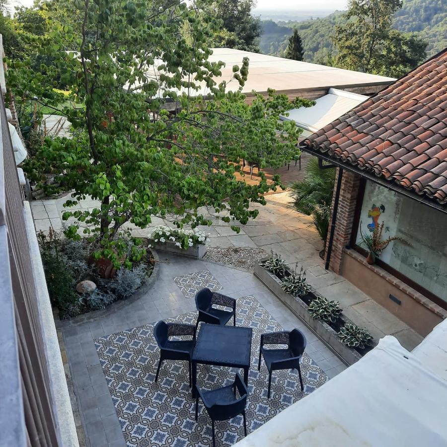 Segnavento -Rooms And Suites- Manta Екстериор снимка